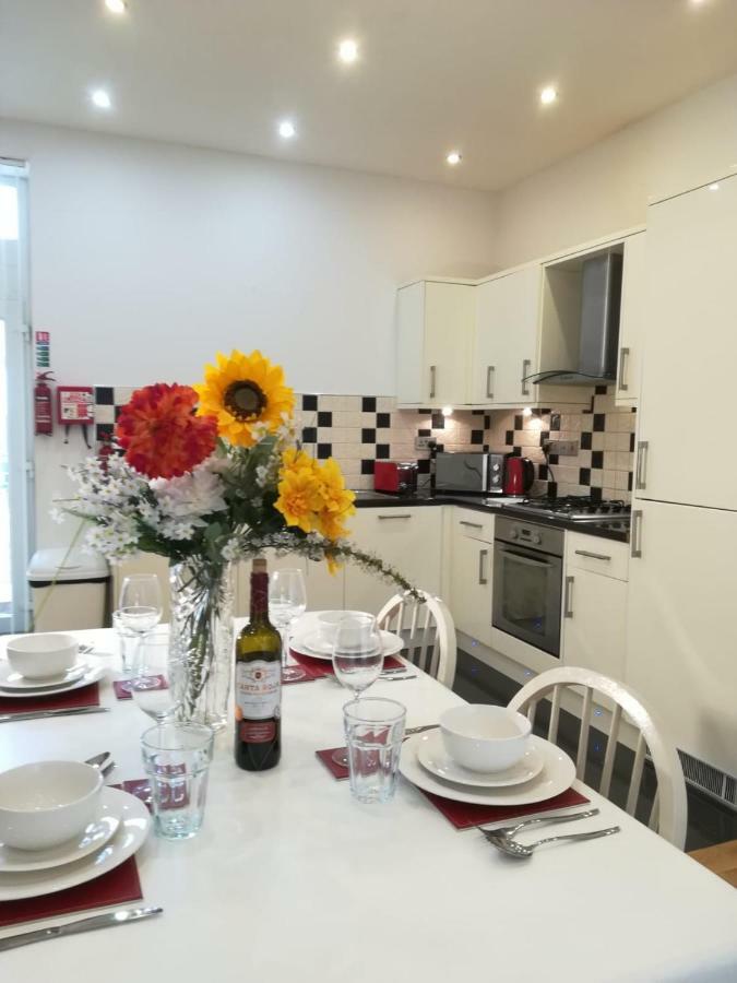 Spacious, Ground Floor, 2 Bedroom Apartment, Uplands, สวอนซี ภายนอก รูปภาพ