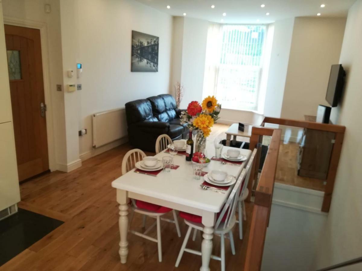 Spacious, Ground Floor, 2 Bedroom Apartment, Uplands, สวอนซี ภายนอก รูปภาพ