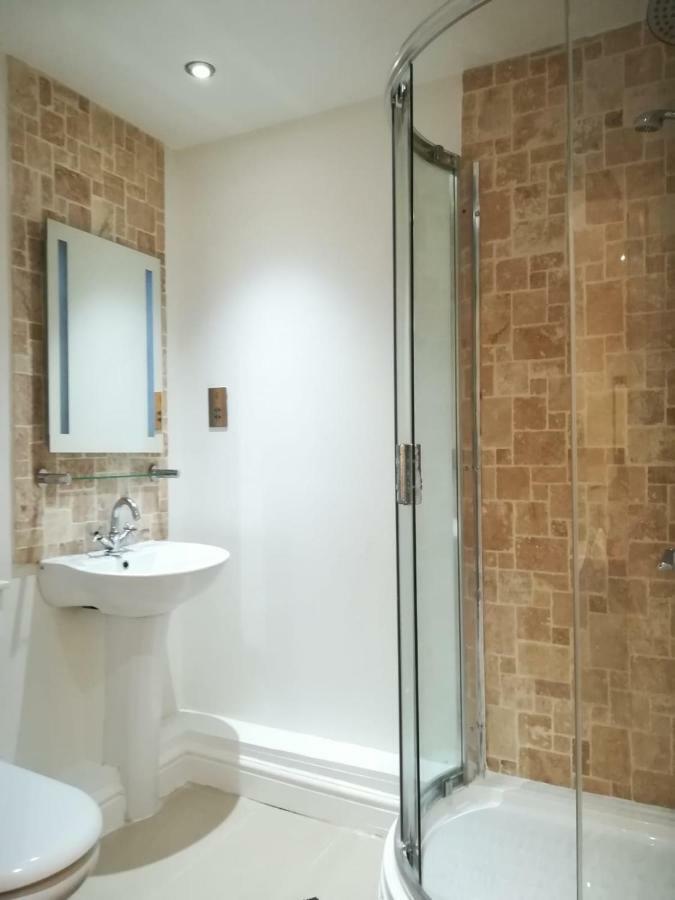 Spacious, Ground Floor, 2 Bedroom Apartment, Uplands, สวอนซี ภายนอก รูปภาพ
